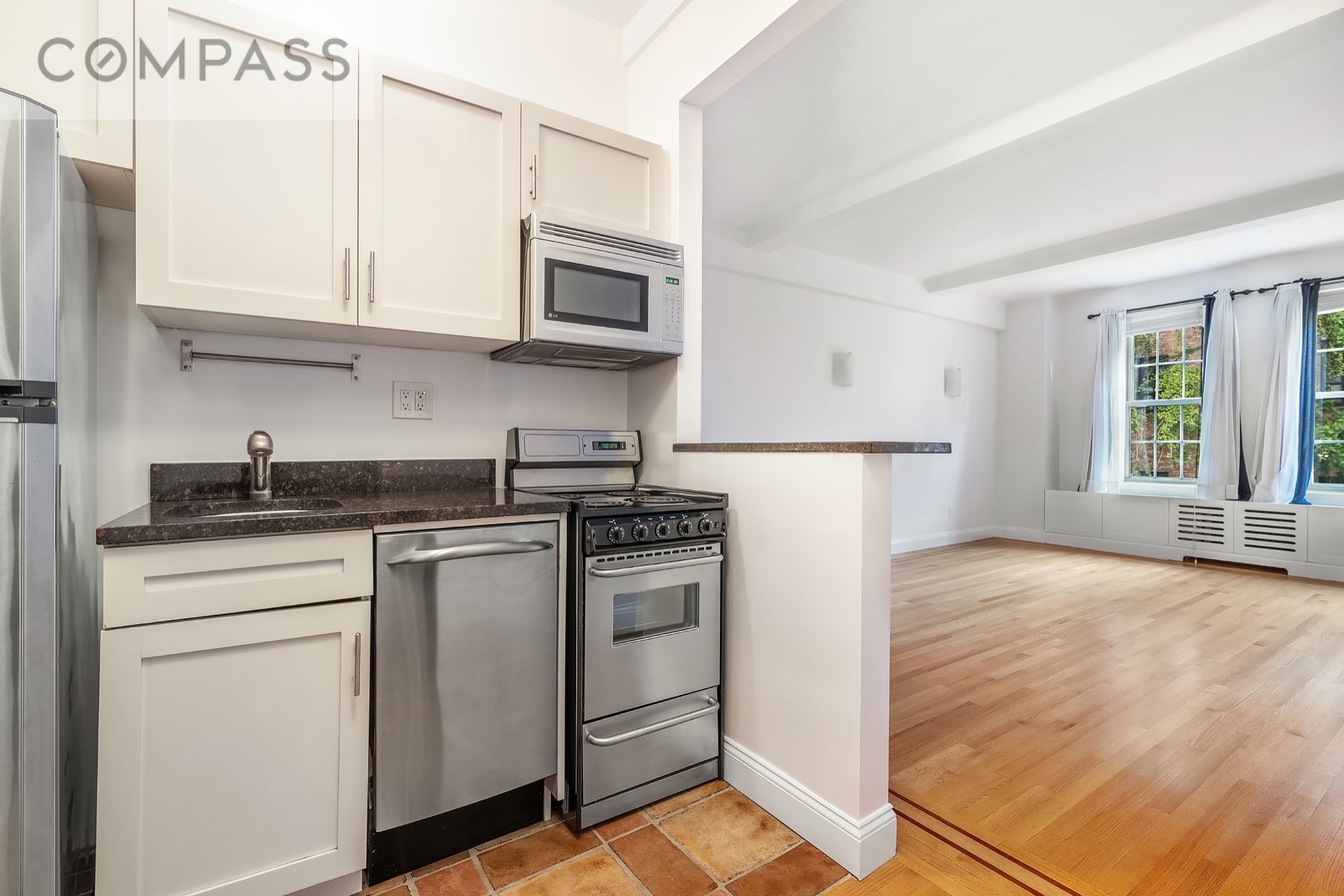 24 5th Avenue, Unit 205 Manhattan, NY 10011 - Photo 6 of 12