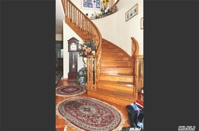 108-37 69th Road Queens, NY 11375 - Photo 5 of 11