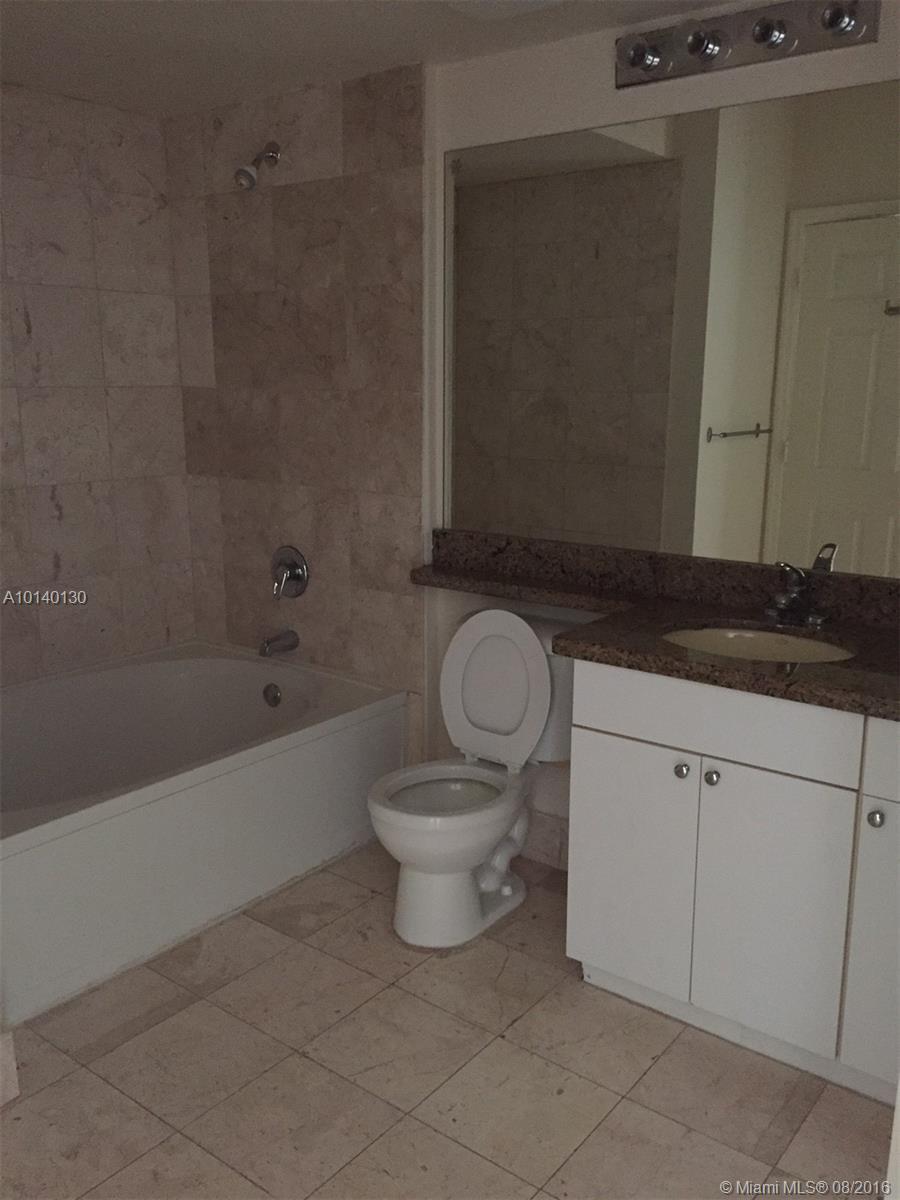 17150 North Bay Road, Unit 2511 Sunny Isles Beach, FL 33160 - Photo 6 of 19