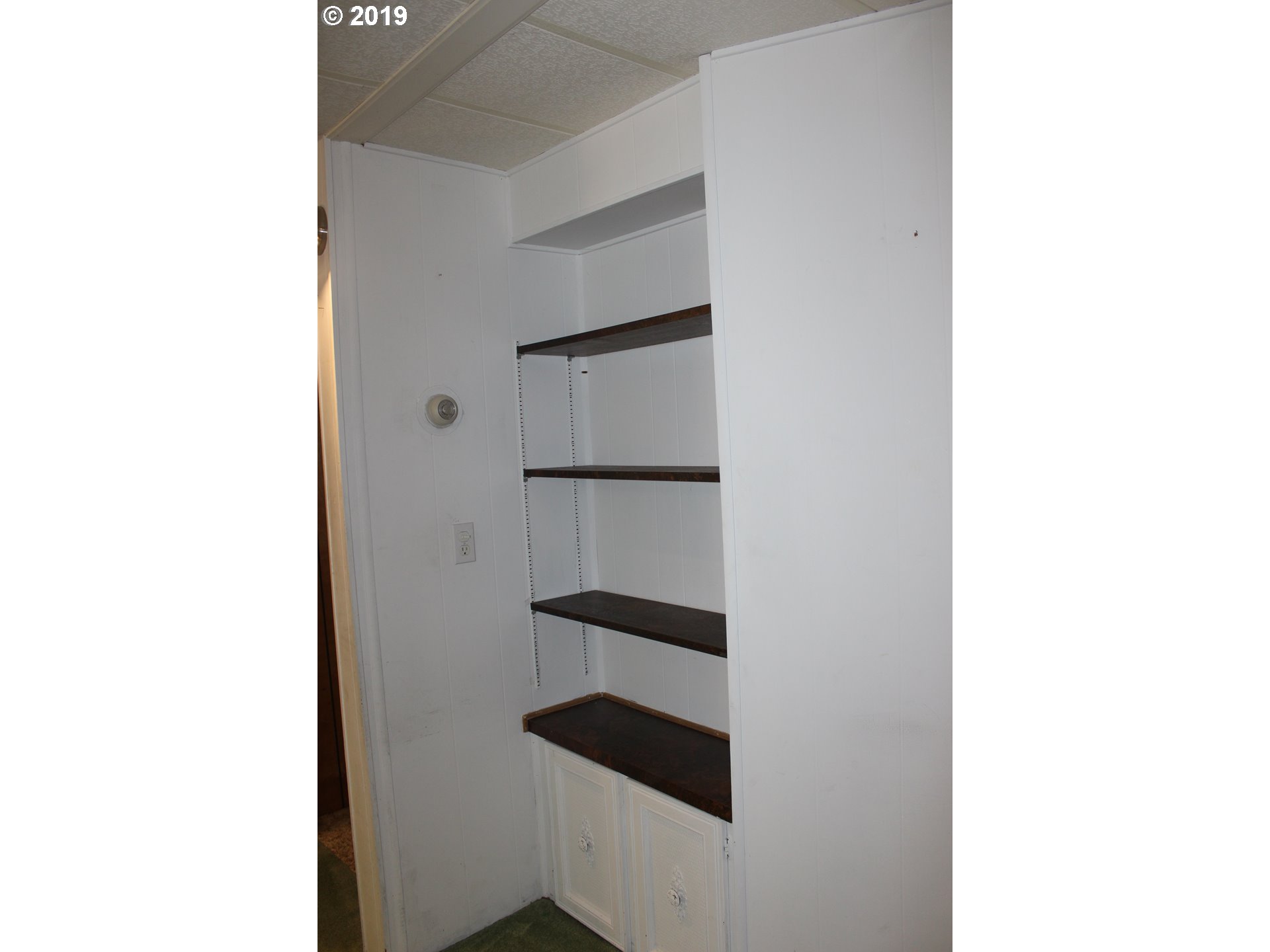 4800 Barger Drive Eugene, OR 97402 - Photo 6 of 10