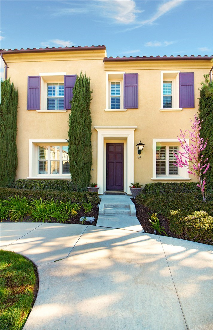 95 Chantilly Irvine, CA 92620 - Photo 2 of 40