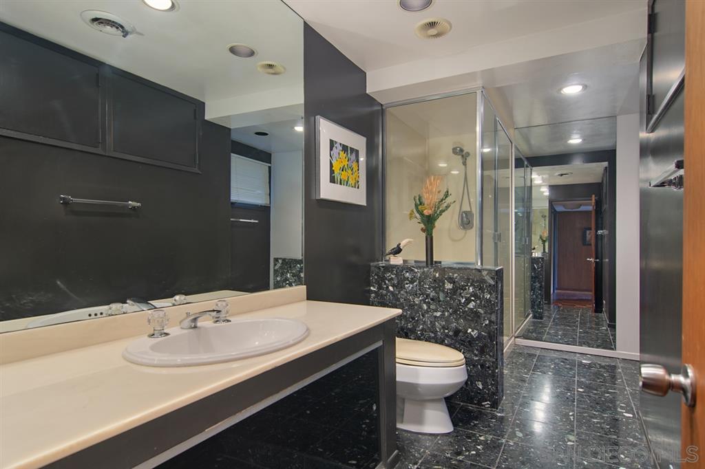 807 La Jolla Rancho Road La Jolla, CA 92037 - Photo 19 of 25