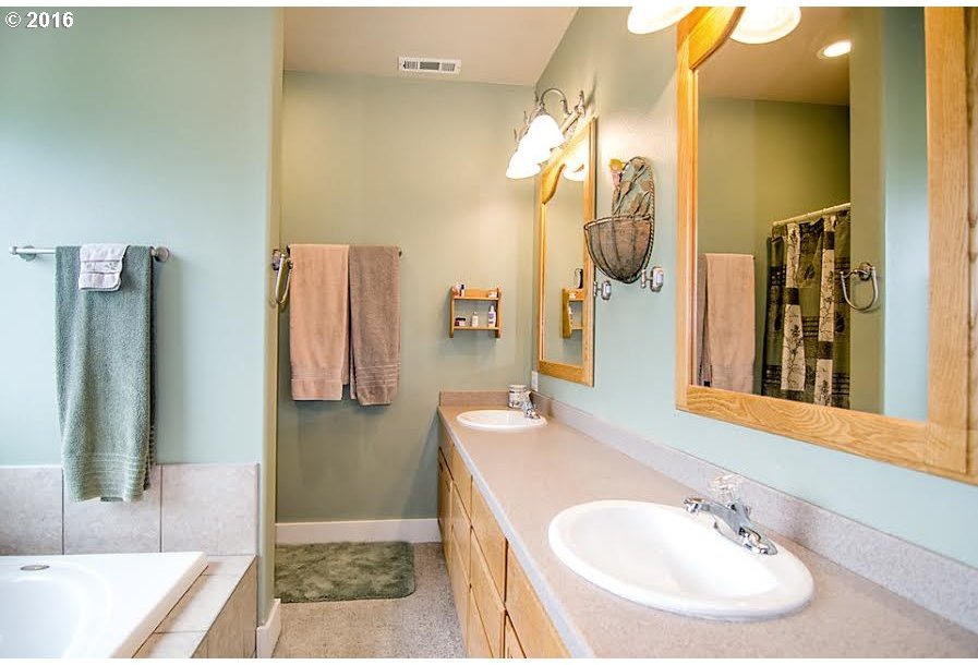 1606 Buckhorn Road Roseburg, OR 97470 - Photo 13 of 31 Gallery Image 13