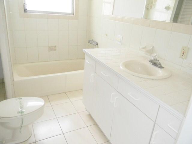 2985 Southwest 25th Street Miami, FL 33133 - Photo 8 of 15