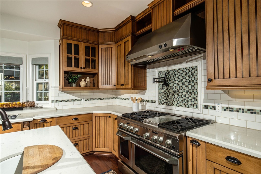 5303 Chelsea Street La Jolla, CA 92037 - Photo 8 of 23