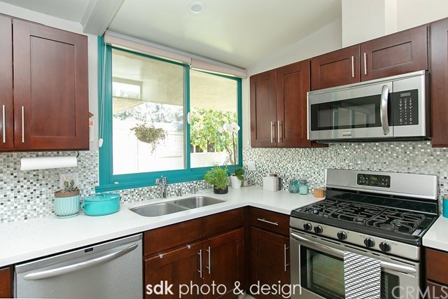 2853 Highview Avenue Altadena, CA 91001 - Photo 8 of 25