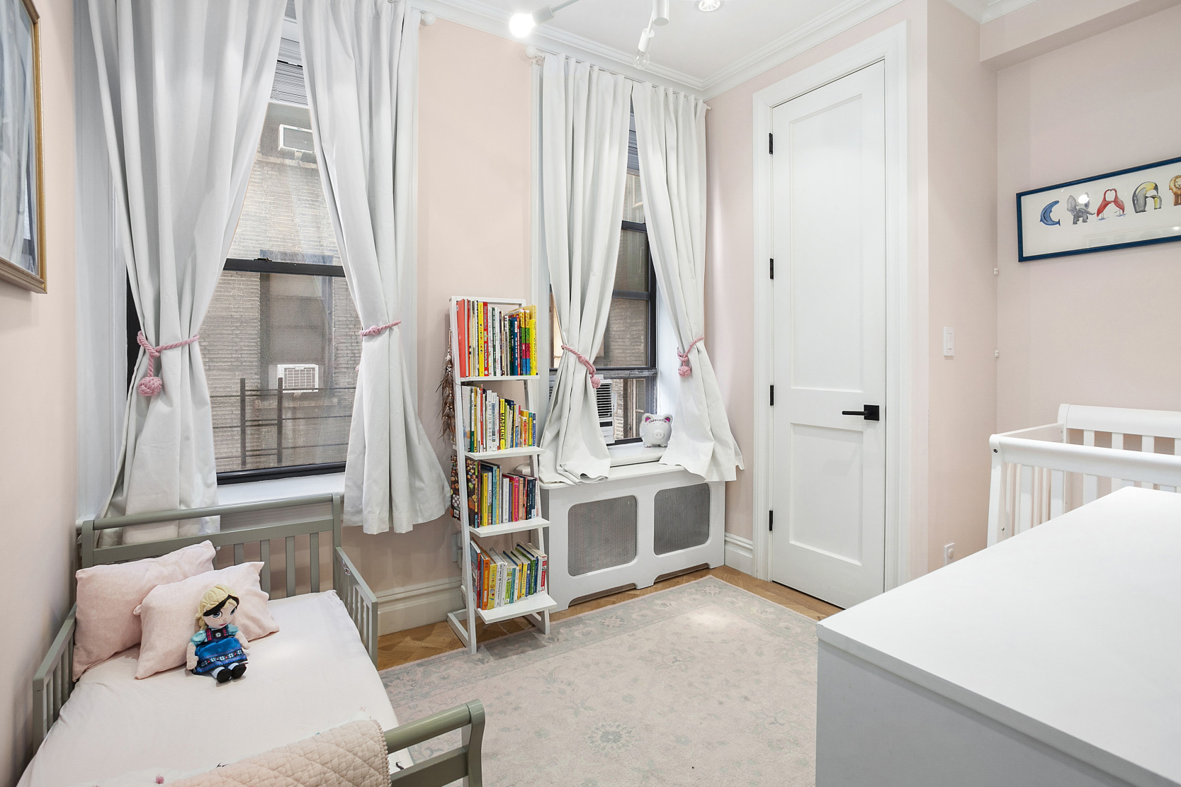 176 West 87th Street, Unit 8E Manhattan, NY 10024 - Photo 7 of 12