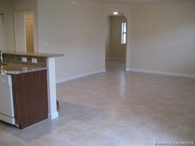 16625 Southwest 44th Street Miami, FL 33185 - Photo 13 of 29