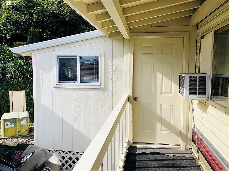 16219 Lower Harbor Road, Unit 3 Brookings, OR 97415 - Photo 3 of 16 Gallery Image 3