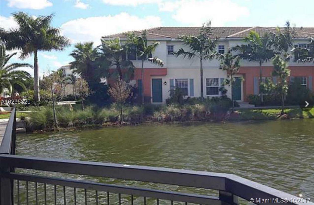 203 Southwest 7th Street, Unit 203 Pompano Beach, FL 33060 - Photo 1 of 16