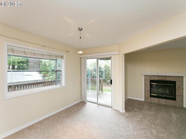 17678 Southwest Meadowbrook Way Aloha, OR 97078 - Photo 9 of 16 Gallery Image 9