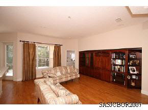 227 North Ocean Trace Road St. Augustine, FL 32080 - Photo 5 of 12 Living room