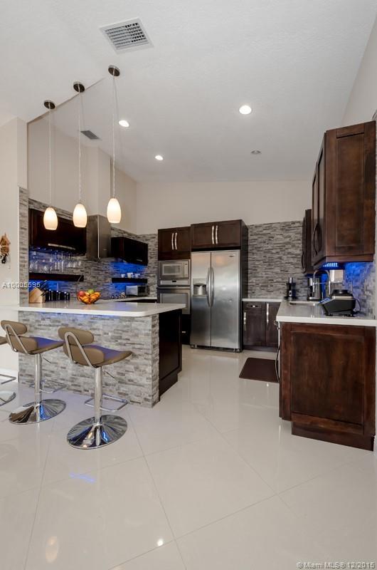 15962 Southwest 62nd Street Miami, FL 33193 - Photo 12 of 33