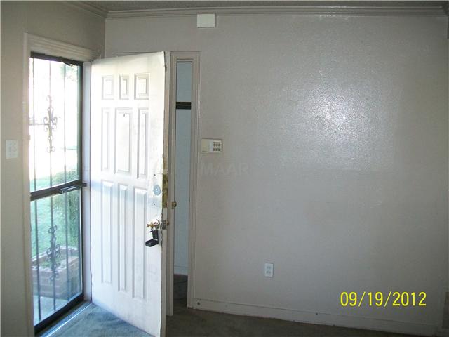 2054 Corry Road Memphis, TN 38106 - Photo 3 of 9