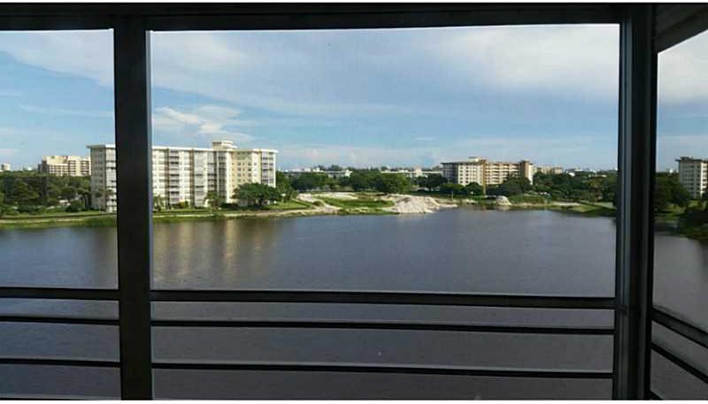 3091 North Course Drive, Unit 705 Pompano Beach, FL 33069 - Photo 2 of 7