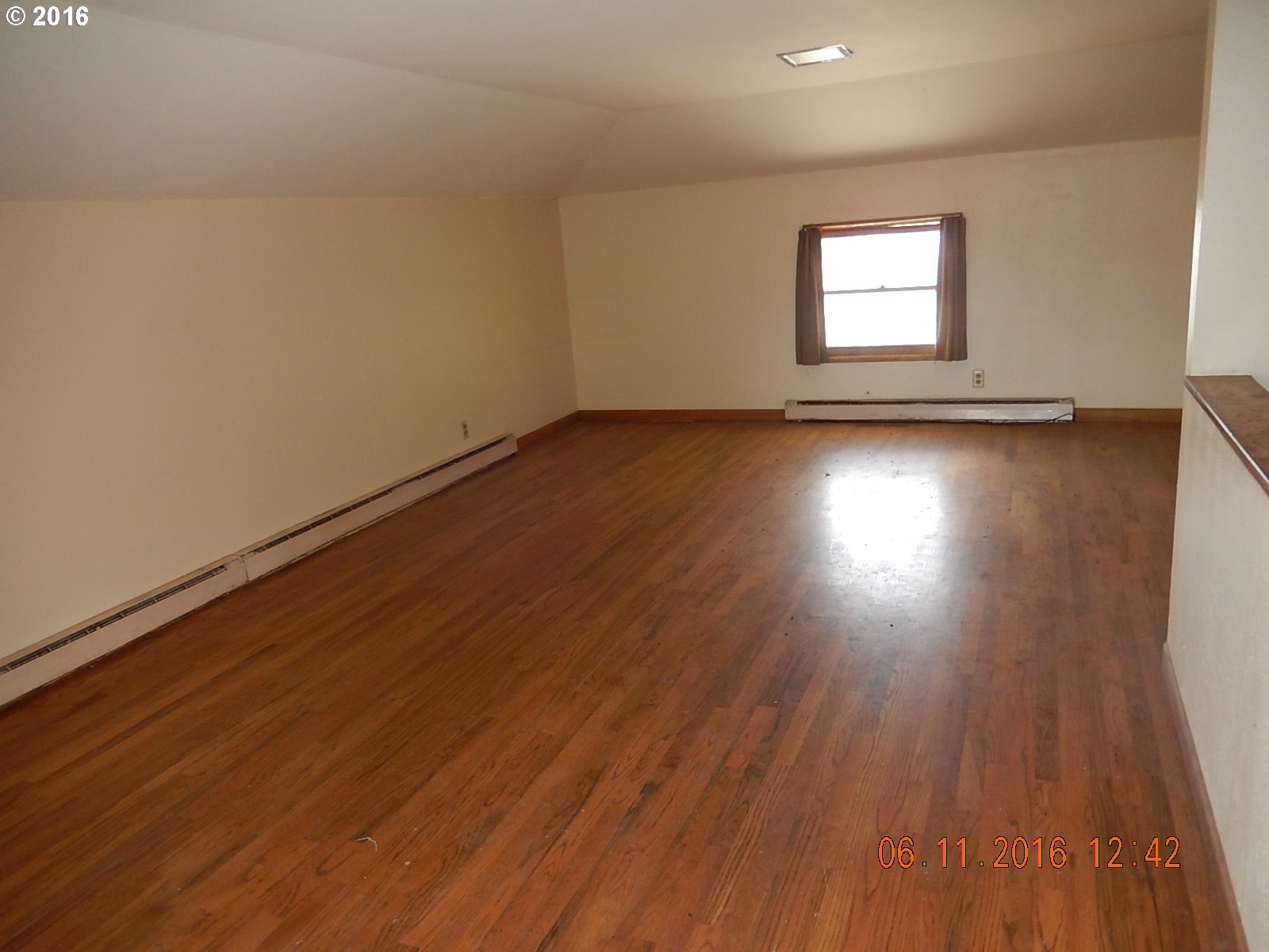 516 Northwest 12th Street Pendleton, OR 97801 - Photo 6 of 19 Gallery Image 6