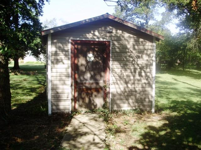 424 High Point Road Clarksville, TN 37042 - Photo 10 of 27 1st Storage Bldg