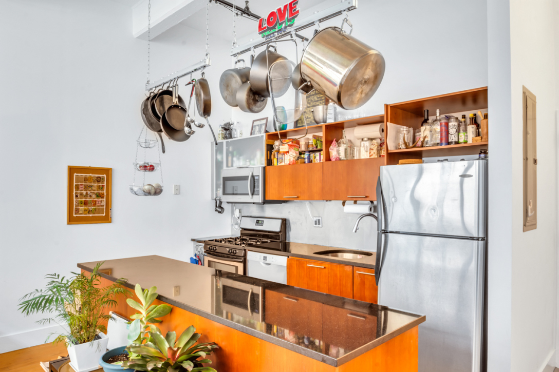 970 Kent Avenue, Unit 307 Brooklyn, NY 11205 - Photo 2 of 7