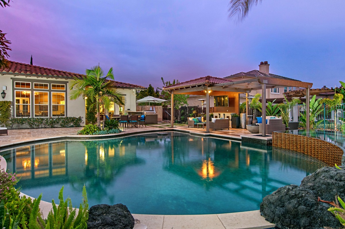 14896 Whispering Ridge Road San Diego, CA 92131 - Photo 11 of 25 Pool/Spa, Outdoor Shower, Bar & Entertaining Lounge Areas, BBQ/Outdoor Kitchen for Al Fresco Dining, Sensational Sunsets, Miniature Golf, Full Tennis & Basketball Sport Court, Dog Run & Play Area