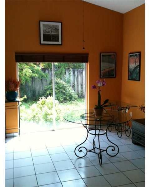 5035 Southwest 154th Court Miami, FL 33185 - Photo 3 of 8