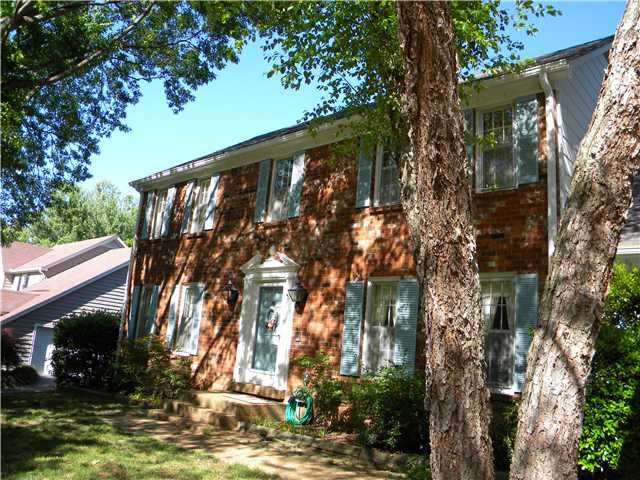 2020 Allenby Road Germantown, TN 38139 - Photo 12 of 23 Great shade , East west presentation!