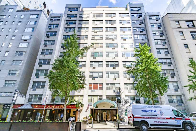 The Sterling 209 E 56th St, Manhattan, NY 10022 - Photo 2 of 3