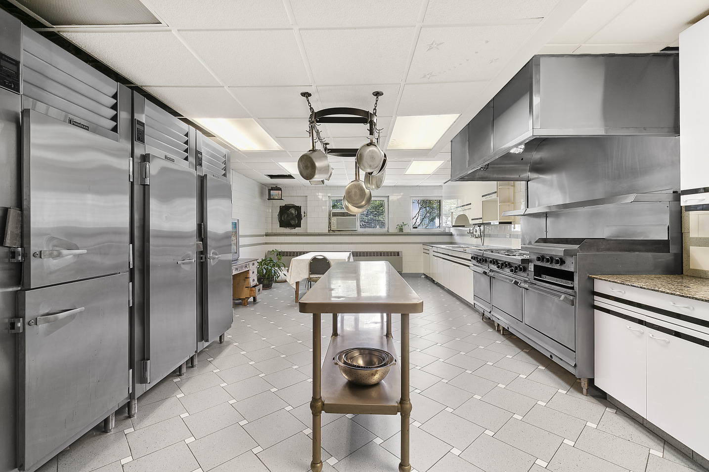 29 Beekman Place Manhattan, NY 10022 - Photo 14 of 21