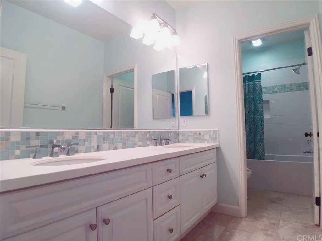 27 Statuary Irvine, CA 92620 - Photo 13 of 24