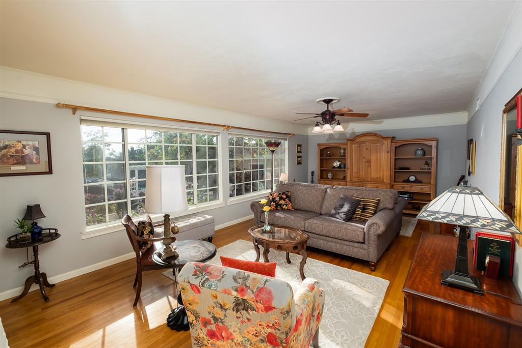 1988 La Cresta Road El Cajon, CA 92021 - Photo 1 of 25 Large living room with wood floors