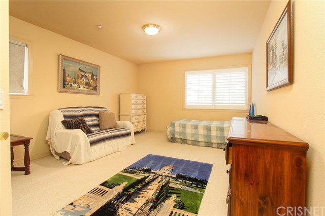 17764 Sidwell Street Granada Hills, CA 91344 - Photo 25 of 49