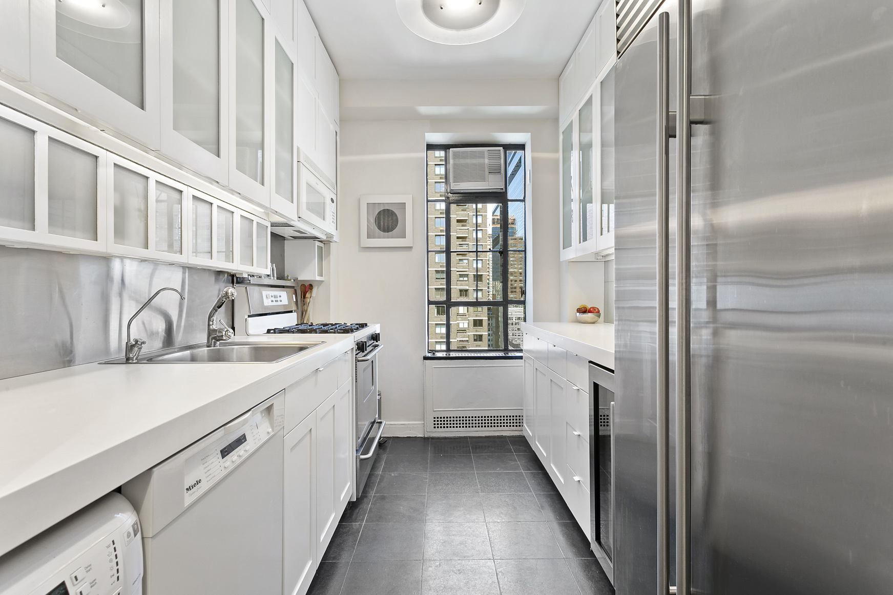 350 West 57th Street, Unit 18C Manhattan, NY 10019 - Photo 9 of 20