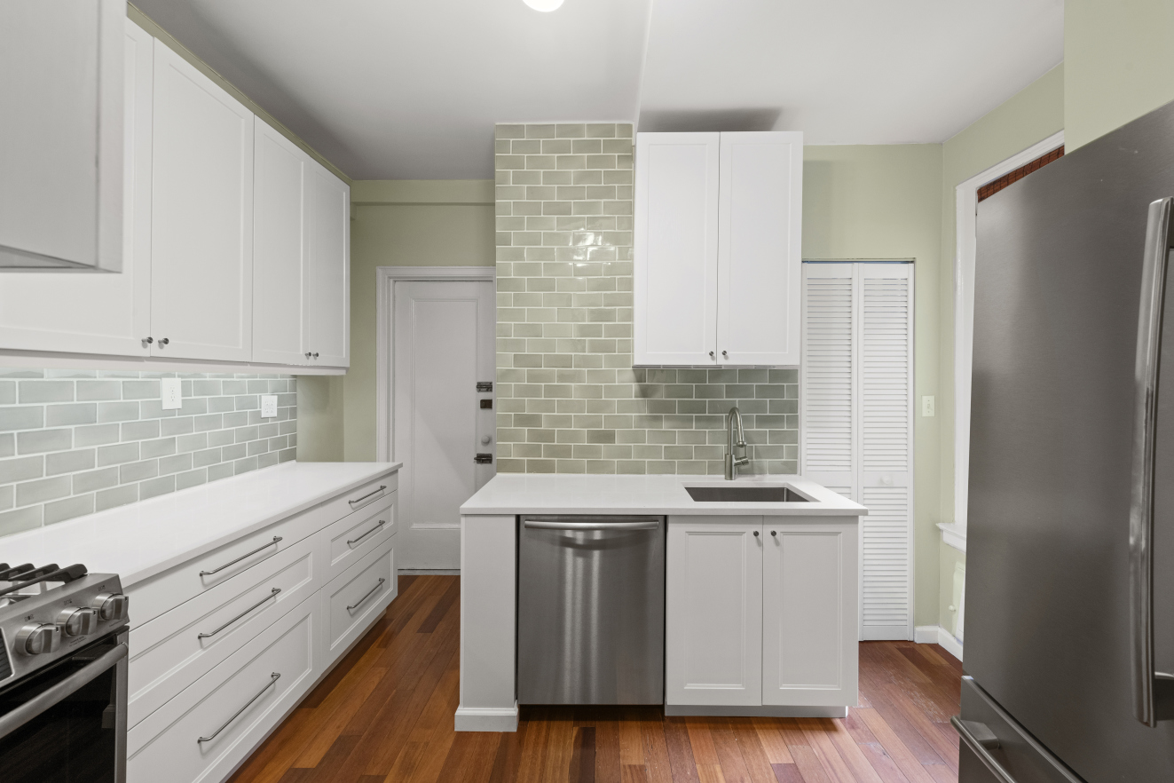 245 West 74th Street, Unit 6C Manhattan, NY 10023 - Photo 7 of 14