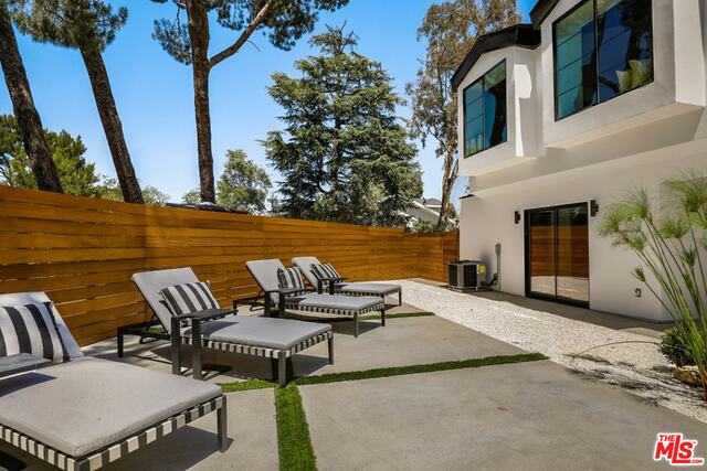 2501 Roscomare Road Los Angeles, CA 90077 - Photo 40 of 43