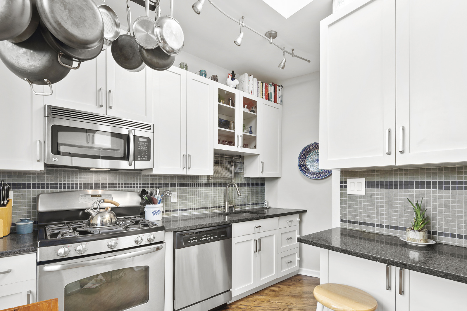 240 Prospect Place, Unit 9 Brooklyn, NY 11238 - Photo 7 of 13