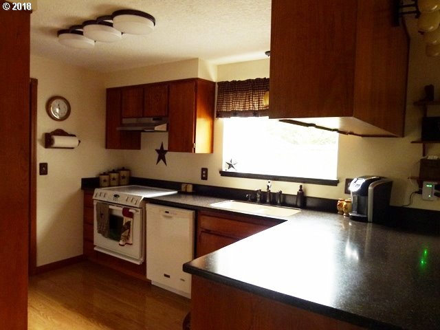 8195 Burbank Road Tillamook, OR 97141 - Photo 23 of 27 Gallery Image 23