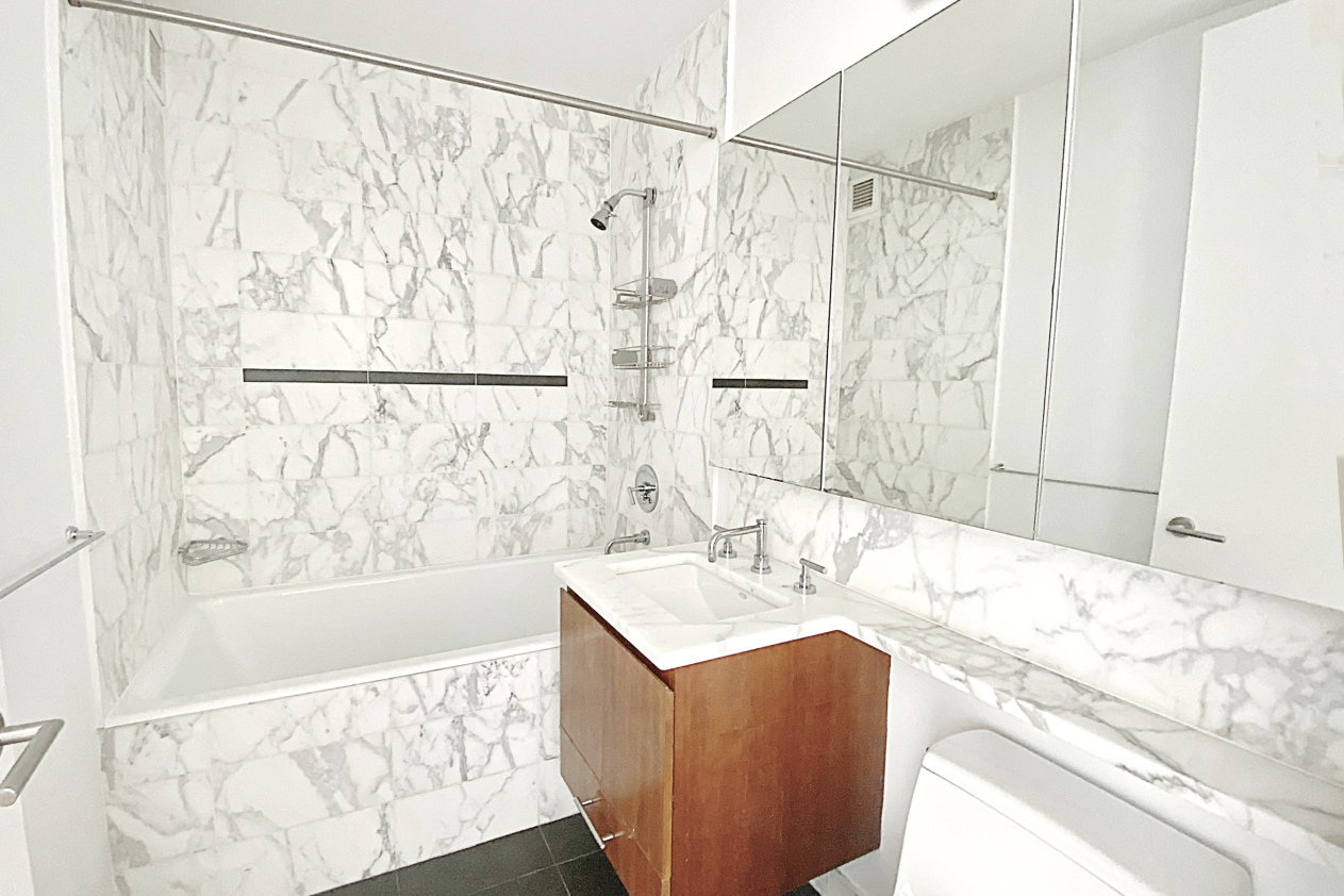 505 Greenwich Street, Unit 3C Manhattan, NY 10013 - Photo 4 of 7