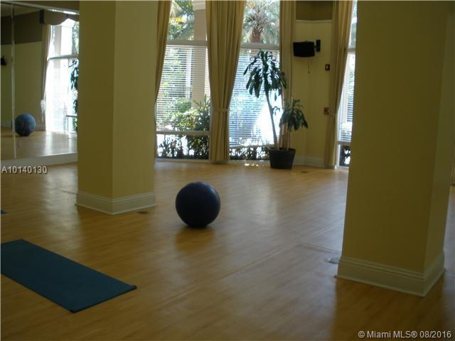 17150 North Bay Road, Unit 2511 Sunny Isles Beach, FL 33160 - Photo 14 of 19
