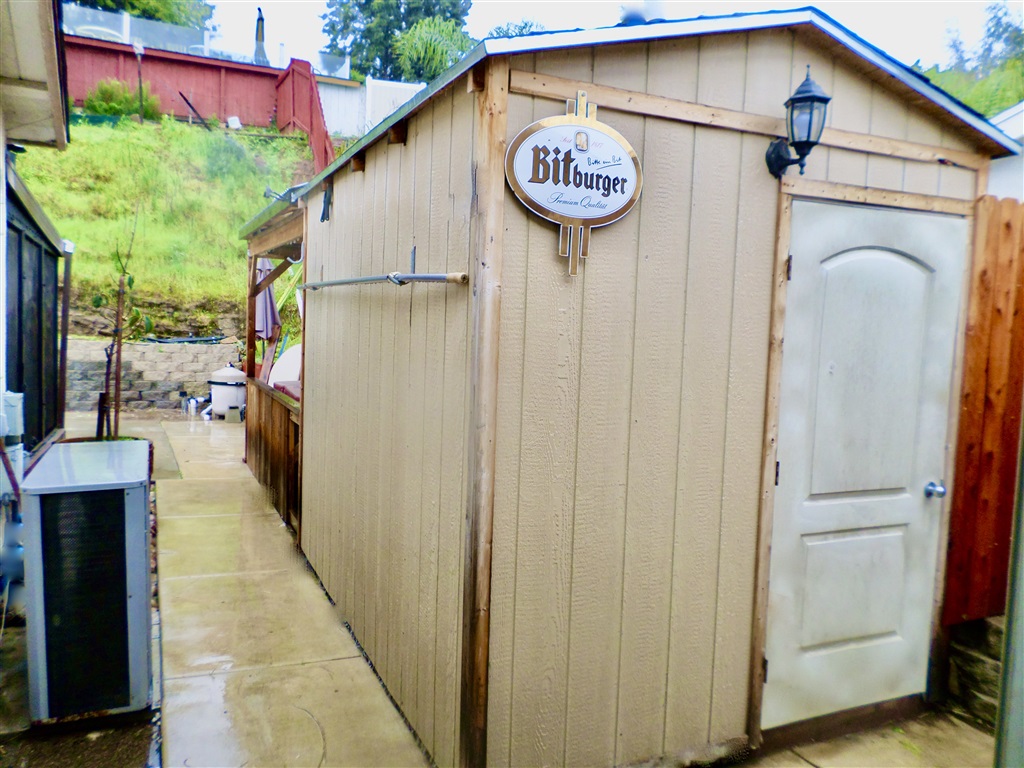 8069 Poplin Drive Santee, CA 92071 - Photo 16 of 18