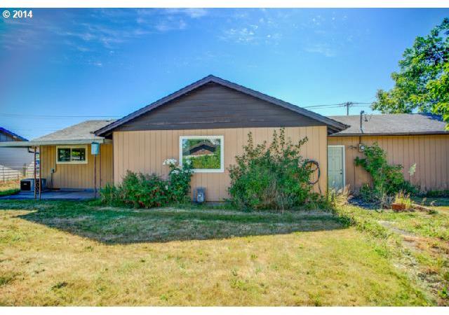 4005 Fisher Road Northeast Salem, OR 97305 - Photo 12 of 16 Gallery Image 12