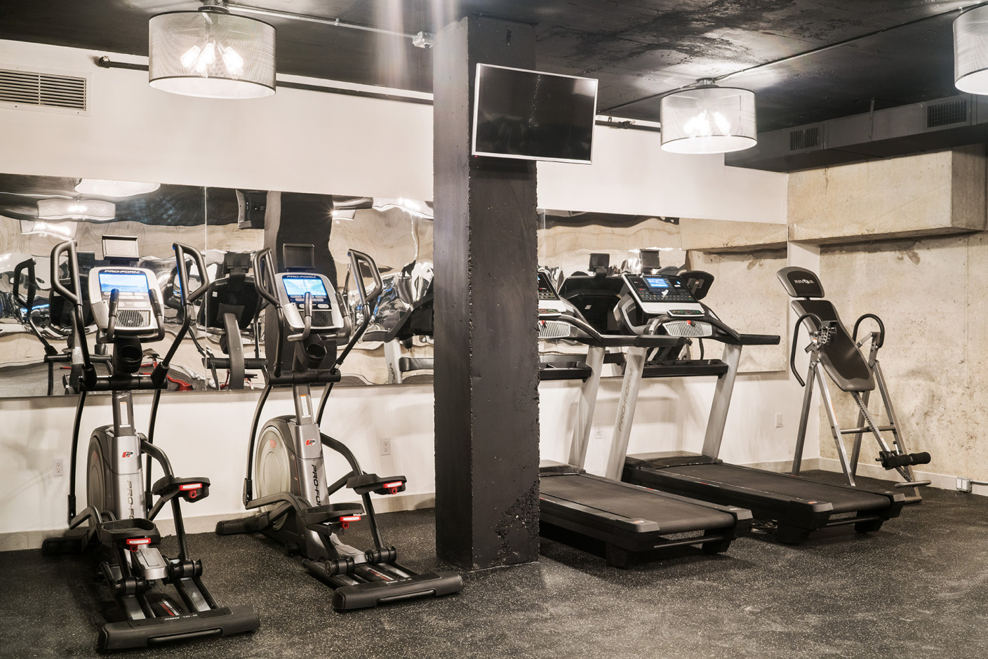 293PLG 293 Hawthorne St, Brooklyn, NY 11225 - Photo 2 of 5