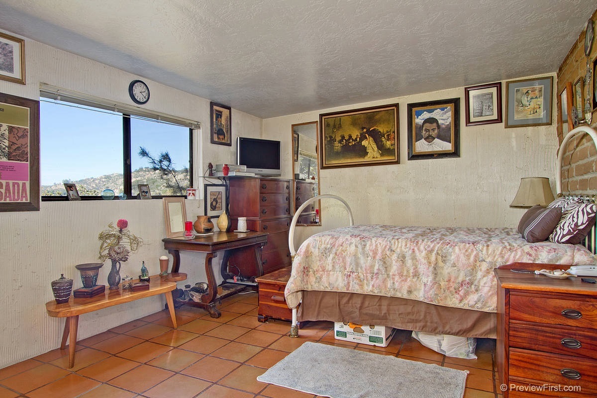 1018 Rainbow Crest Road Fallbrook, CA 92028 - Photo 9 of 17