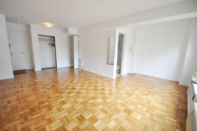 335 East 51st Street, Unit 10F Manhattan, NY 10022 - Photo 3 of 6