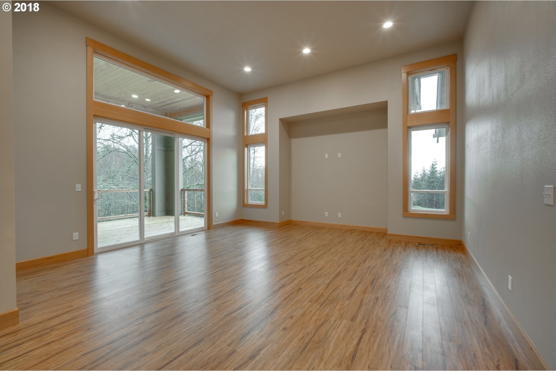 3844 Columbia Heights Road Longview, WA 98632 - Photo 21 of 32 Gallery Image 21