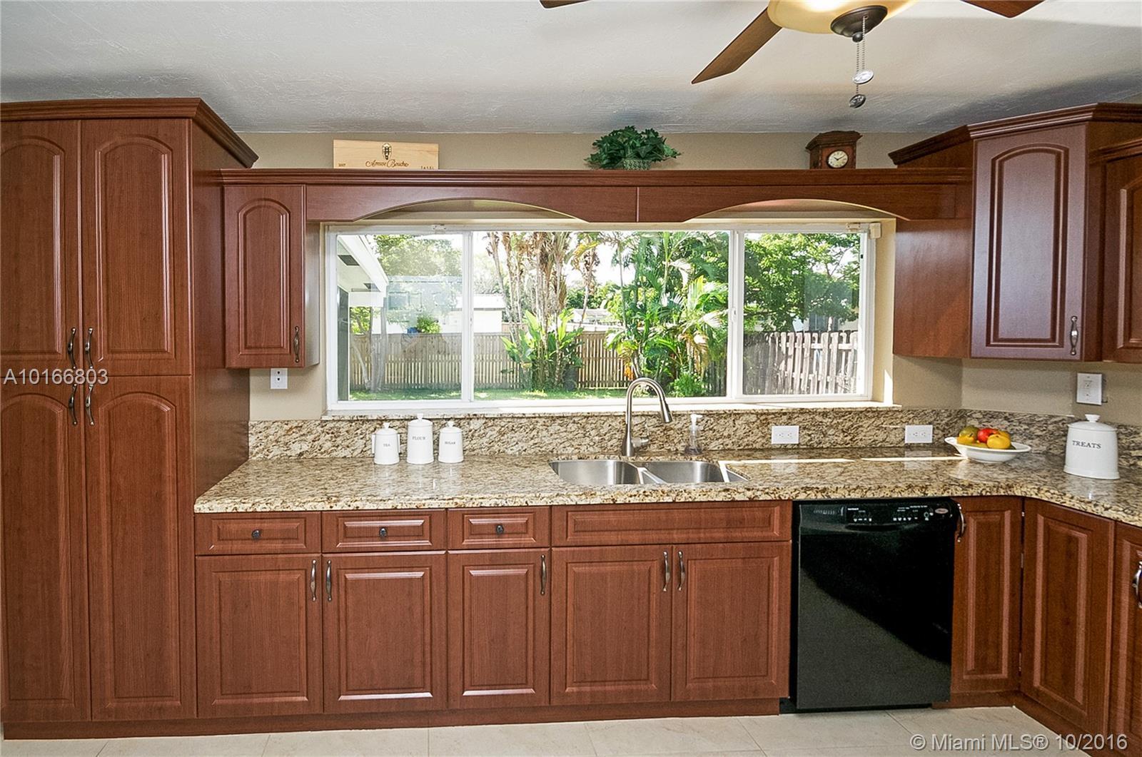 116 Northwest 8th Street Boca Raton, FL 33432 - Photo 16 of 29