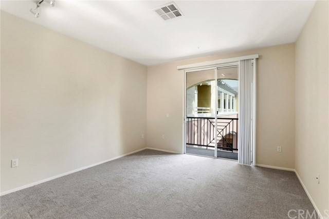 1278 Scholarship Irvine, CA 92612 - Photo 4 of 17