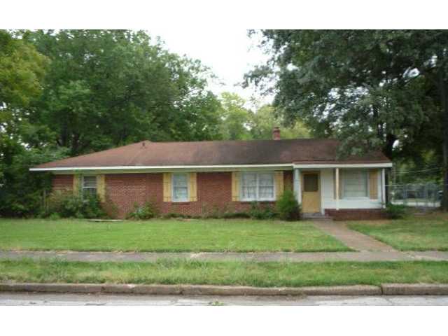 1388 Dearing Road Memphis, TN 38117 - Photo 1 of 9