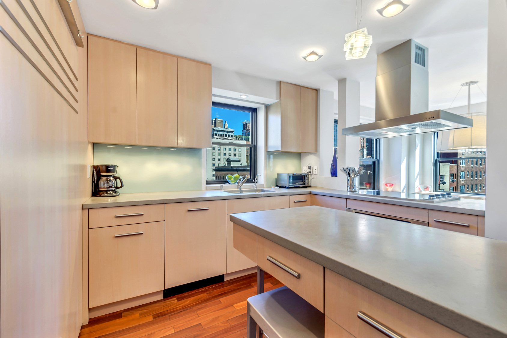 120 East 90th Street, Unit 7DE Manhattan, NY 10128 - Photo 3 of 13