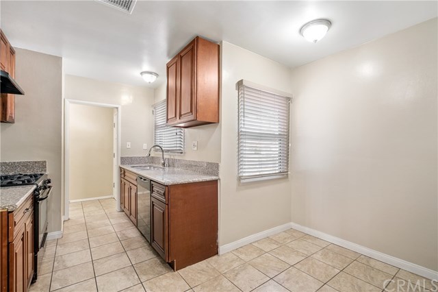 19544 Hart Street Reseda, CA 91335 - Photo 5 of 21