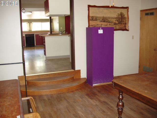 2802 Northeast Riverside Avenue Pendleton, OR 97801 - Photo 7 of 13