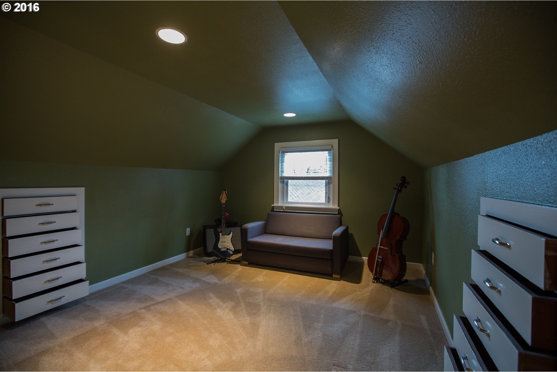 7017 Northeast Sumner Street Portland, OR 97218 - Photo 19 of 26